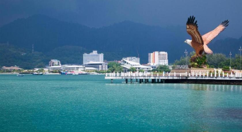 Goldsands Hotel Langkawi Pantai Cenang  Exterior foto